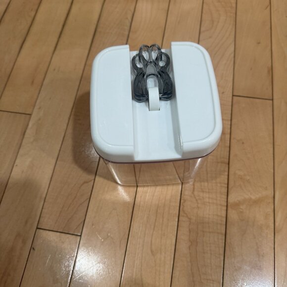 Clear Plastic Pop Top Dog / Cat Treat Container Canister - Picture 3 of 10